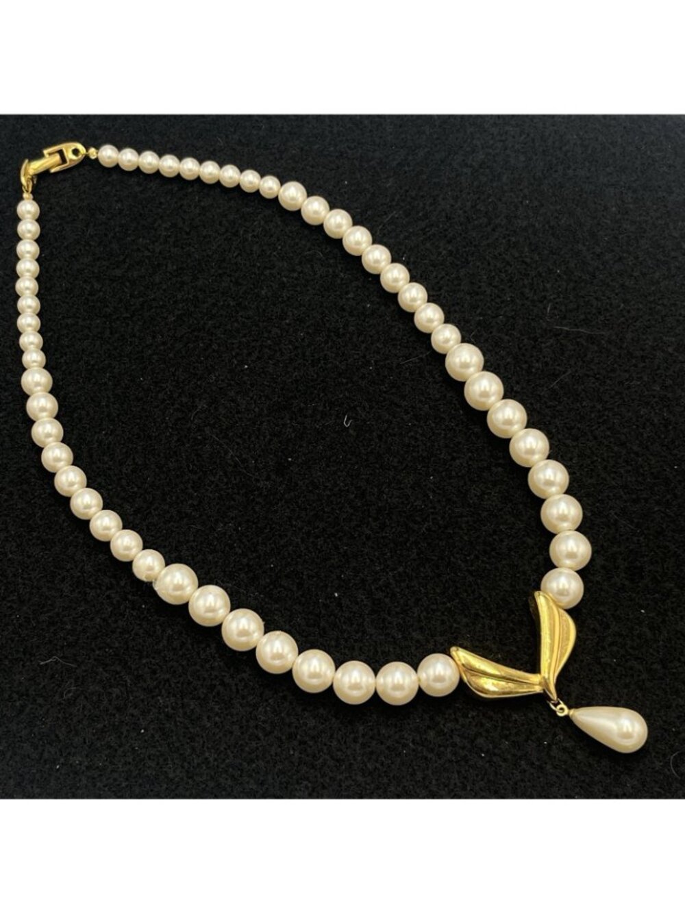 Vintage 80s Napier Necklace Faux Pearl Beaded Gold Tone Patent 4,774,743 - Picture 6 of 16